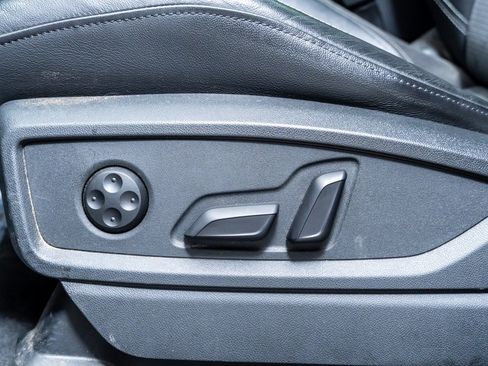 Used 2021 Audi Q5 e Premium Plus w/ Premium Plus Package image 26