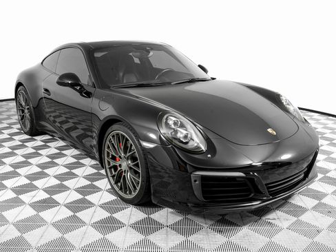 Used 2017 Porsche 911 Carrera S image 3