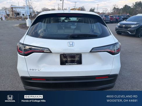 Used 2025 Honda HR-V LX image 7