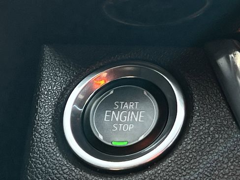 Used 2025 Buick Envista Sport Touring image 15