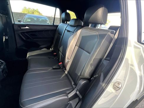 Used 2023 Volkswagen Tiguan SE R-Line image 18