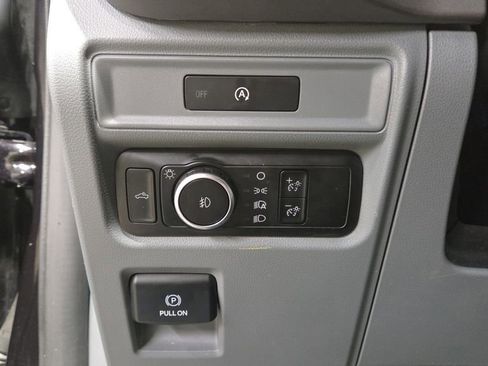 Used 2025 Ford F150 XLT w/ Equipment Group 301A Standard AWD/4WD image 9