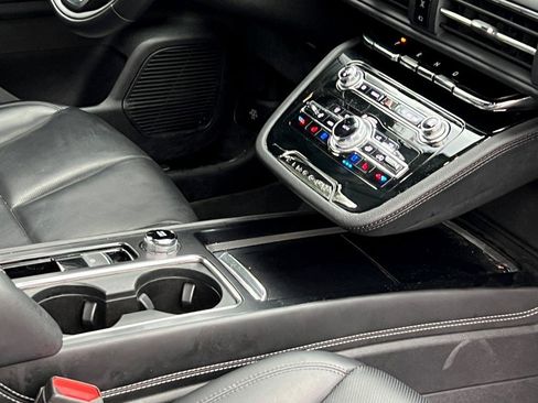 Certified 2022 Lincoln Corsair AWD w/ Equipment Group 101A image 12