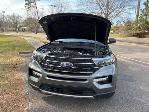 Used 2022 Ford Explorer XLT w/ Equipment Group 202A image 20