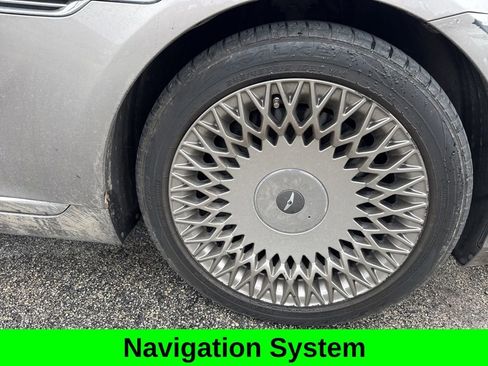 Used 2020 Genesis G90 3.3T Premium image 2