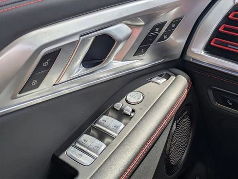 Certified 2024 BMW XM Label Red image 25