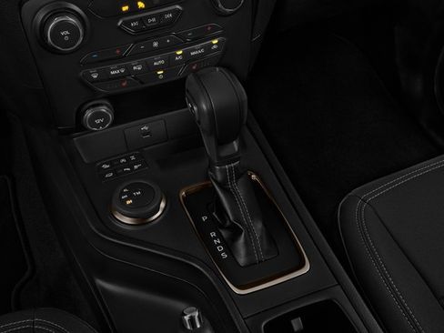 Used 2023 Ford Ranger XLT w/ Equipment Group 301A Mid image 9