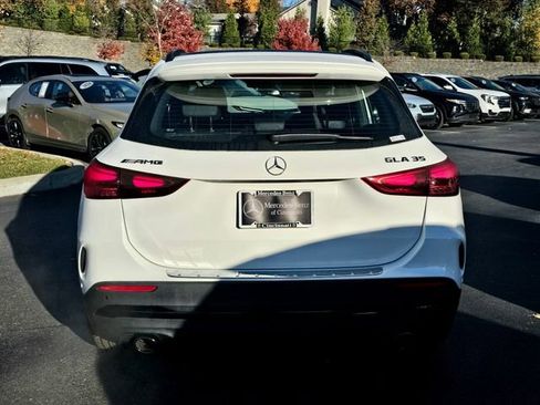 New 2025 Mercedes-Benz GLA 35 AMG 4MATIC image 8