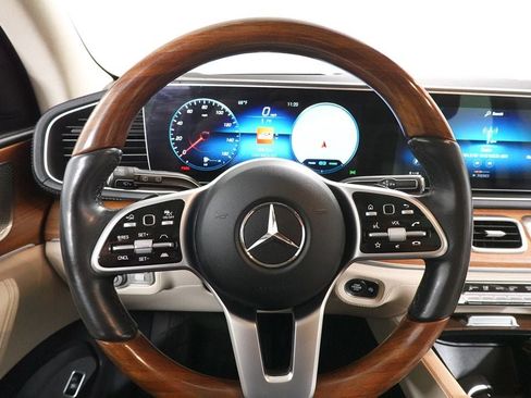 Used 2022 Mercedes-Benz GLS 450 4MATIC image 13