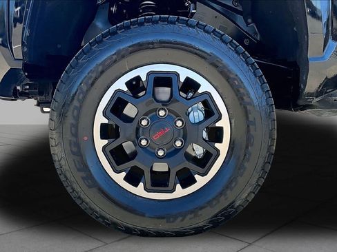 Used 2024 Toyota Tacoma SR5 RWD image 10