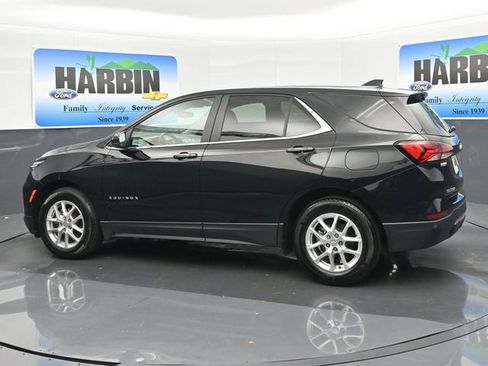 Used 2024 Chevrolet Equinox LT image 3