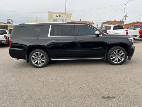 Used 2015 Chevrolet Suburban LTZ image 7