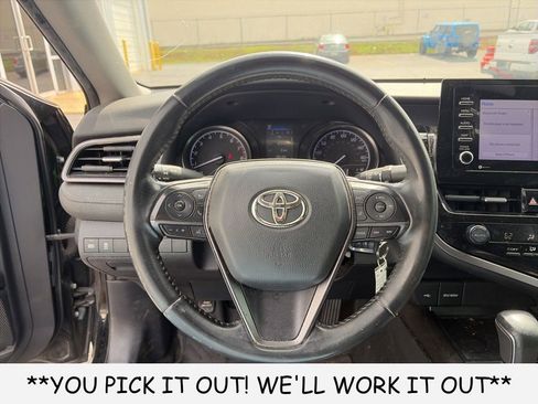 Used 2021 Toyota Camry SE FWD image 14