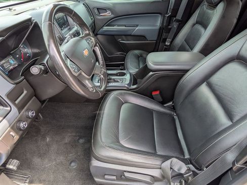 Used 2018 Chevrolet Colorado Z71 AWD/4WD image 11