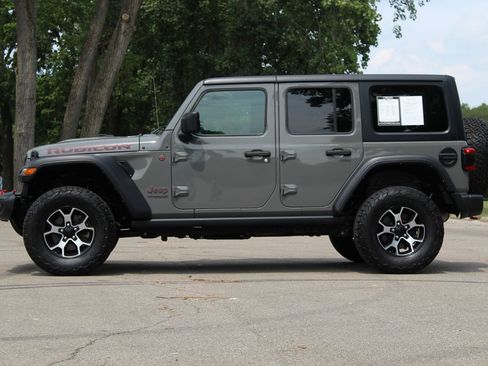 Used 2022 Jeep Wrangler Unlimited Rubicon w/ LED Lighting Group AWD/4WD image 5