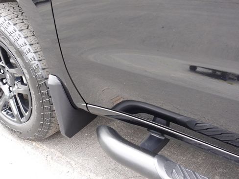 Used 2024 Chevrolet Silverado 1500 Custom AWD/4WD image 11