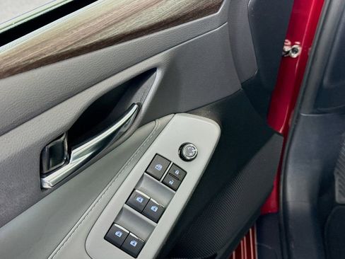 Used 2021 Toyota Avalon XLE image 17