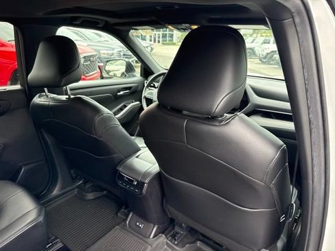 Used 2024 Toyota Highlander XSE AWD/4WD image 26