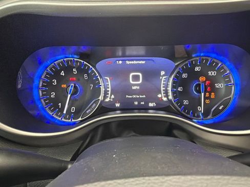 New 2027 Chrysler Pacifica LX FWD image 11