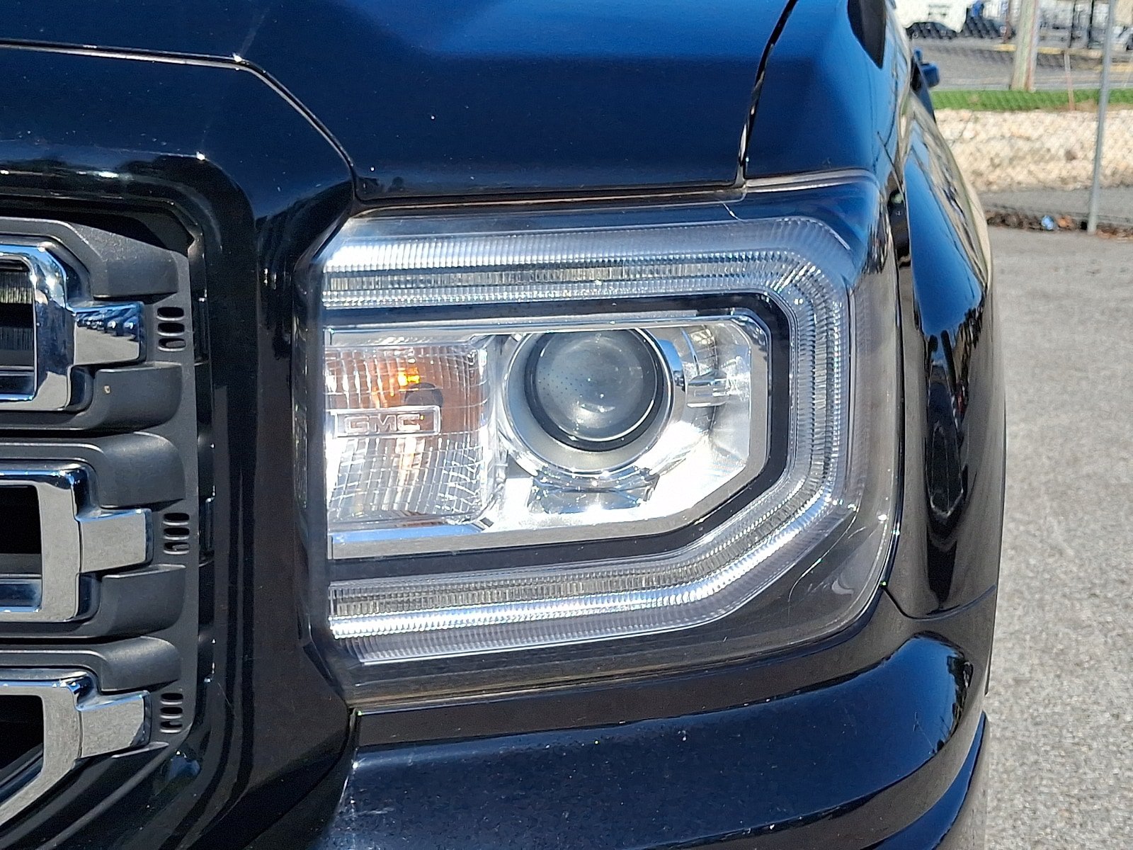 Used 2018 GMC Sierra 1500 4x4 Double Cab w/ Elevation Edition image 10