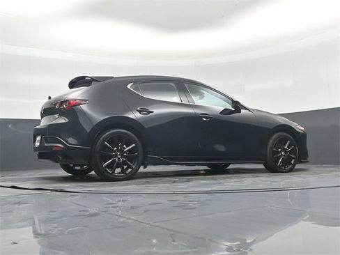 Used 2024 MAZDA MAZDA3 Hatchback w/ Appearance Package image 39