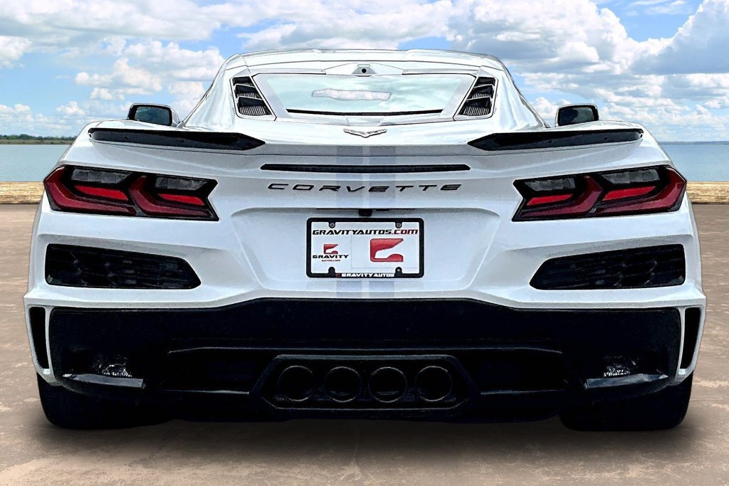 Used 2023 Chevrolet Corvette Z06 RWD image 5