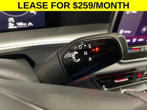 Used 2026 Volkswagen Tiguan SE AWD/4WD image 18