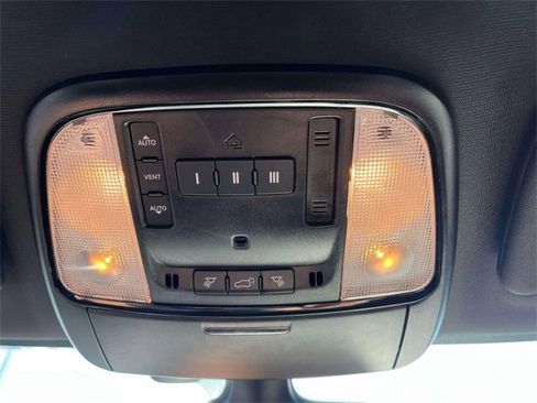 Used 2024 Dodge Durango GT image 35