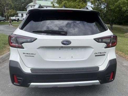 Used 2020 Subaru Outback Touring XT AWD/4WD image 8