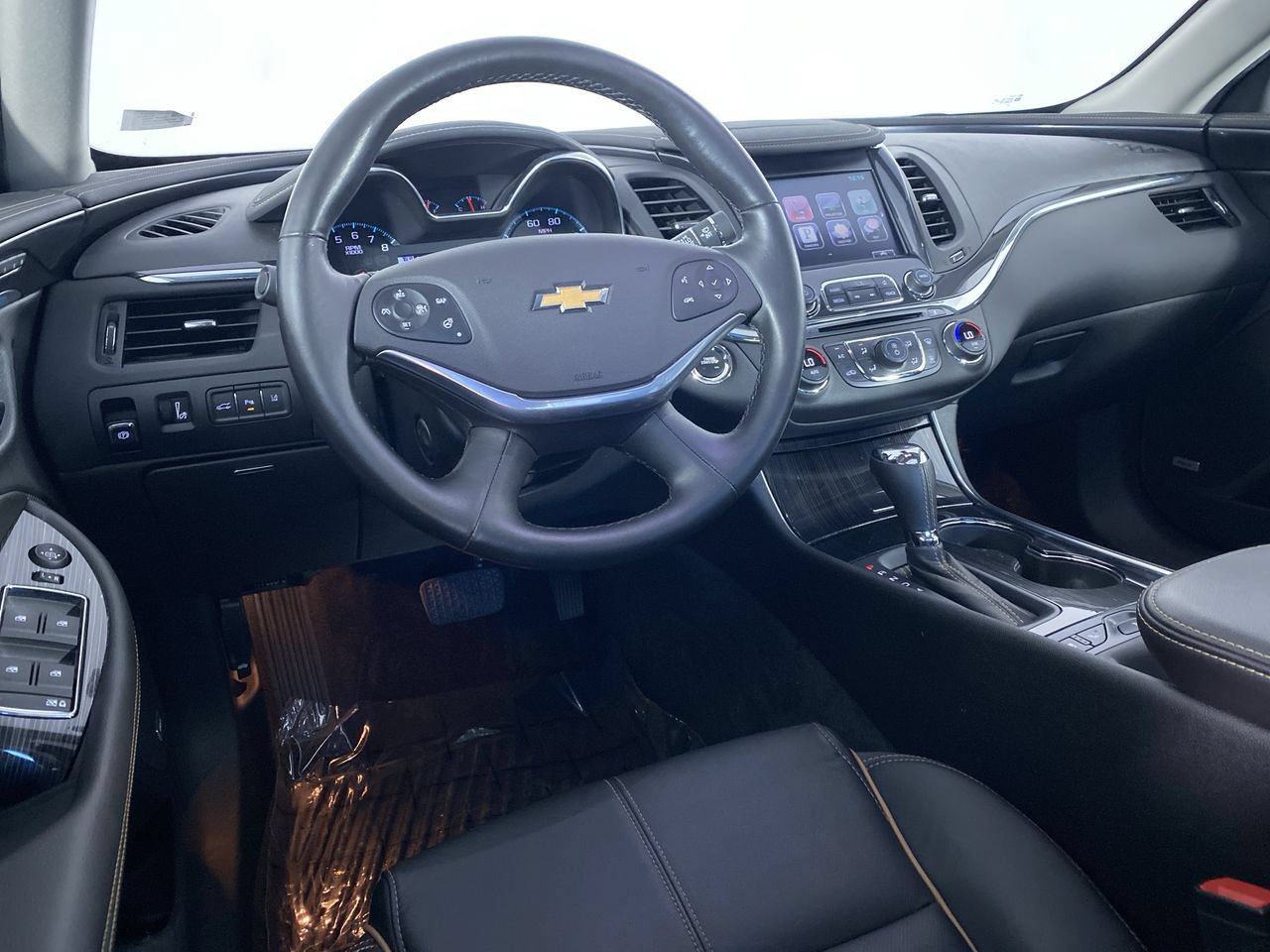 Certified 2016 Chevrolet Impala LTZ w/ Enhanced Convenience Package FWD image 2