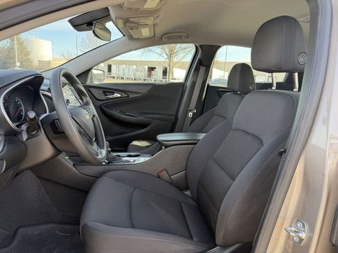 Used 2024 Chevrolet Malibu LT image 25