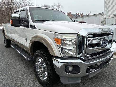 Used 2013 Ford F250 Lariat w/ Chrome Pkg image 3
