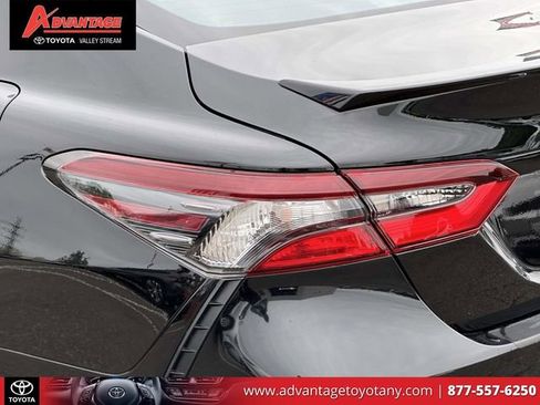 Used 2024 Toyota Camry SE FWD image 12