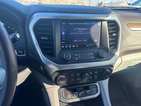 Used 2021 GMC Acadia SLE w/ Driver Convenience Package image 11