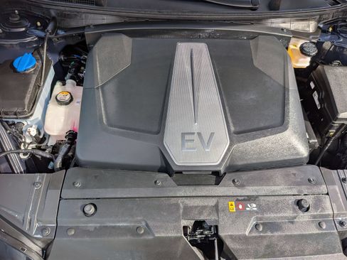 Used 2024 Kia EV6 Wind w/ Wind Technology Package AWD/4WD image 41