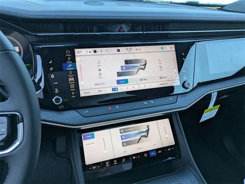 New 2025 Jeep Wagoneer S Limited w/ Comfort Package image 18