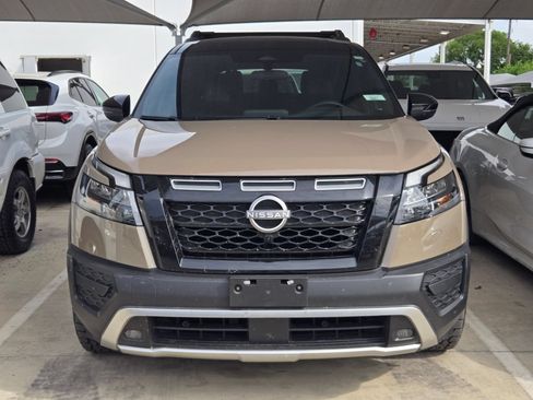 Used 2024 Nissan Pathfinder Rock Creek AWD/4WD image 2