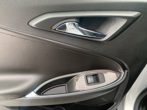 Used 2017 Chevrolet Malibu Premier w/ Driver Confidence Package image 20