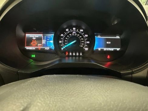 Used 2022 Ford Edge SEL AWD/4WD image 13