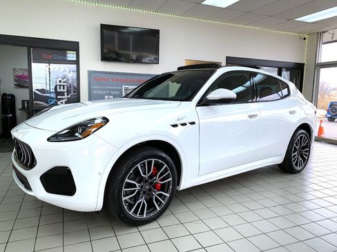 Used 2024 Maserati Grecale GT image 2