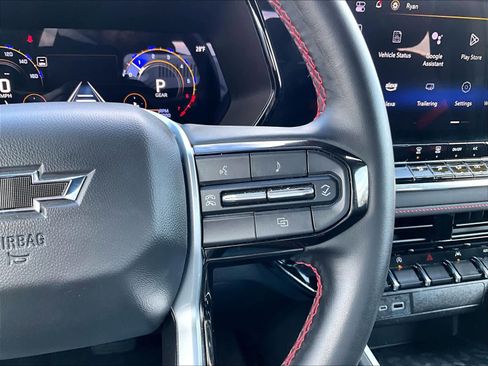 Used 2024 Chevrolet Colorado Z71 image 24