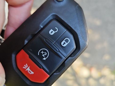 Used 2022 Jeep Wrangler Unlimited Sahara w/ Cold Weather Group image 37