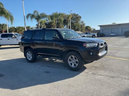 Used 2019 Toyota 4Runner SR5 Premium image 17