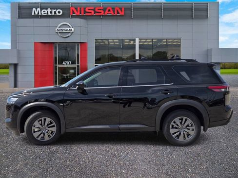 New 2026 Nissan Pathfinder SV FWD image 3