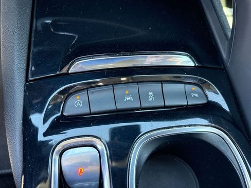 Certified 2022 Buick Envision Preferred FWD image 13