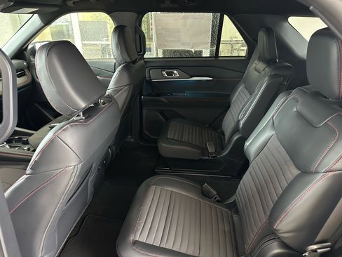 New 2026 Ford Explorer ST-Line w/ ST-Line Street Pack image 23