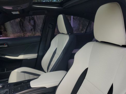 Certified 2022 Lexus IS 350 F Sport w/ Navigation Package image 16