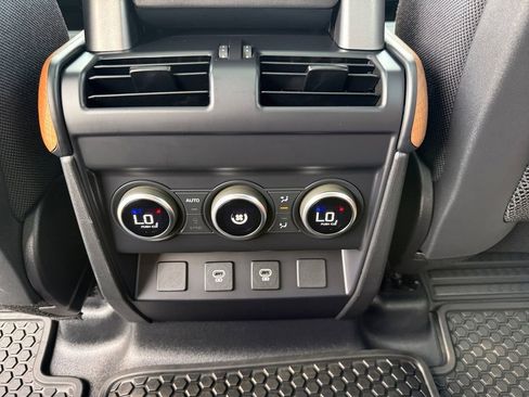 Used 2023 Land Rover Defender 110 X image 15