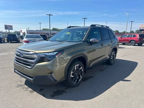 New 2026 Subaru Forester Touring AWD/4WD image 3