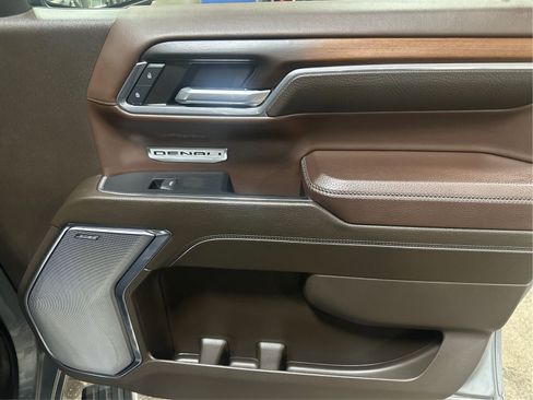 Certified 2024 GMC Sierra 1500 Denali w/ Denali Reserve Package AWD/4WD image 22